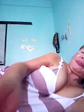 sexylizzy4u online show from April 2026 02:35:01 AM