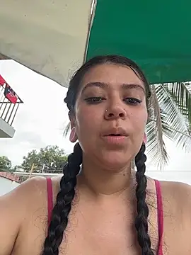 Snapshot of emilyjohanson chatting on May 2026 03:11:02 PM emilyjohanson online show from May 2026 03:11:02 PM