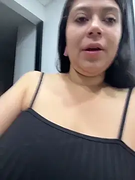 emilyjohanson online show from April 2026 06:31:02 PM