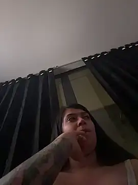emilyjohanson online show from April 2026 05:26:02 AM