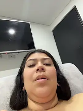emilyjohanson online show from April 2026 05:30:01 PM