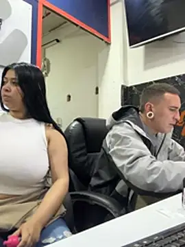 emilyjohanson online show from February 2026 05:00:02 PM