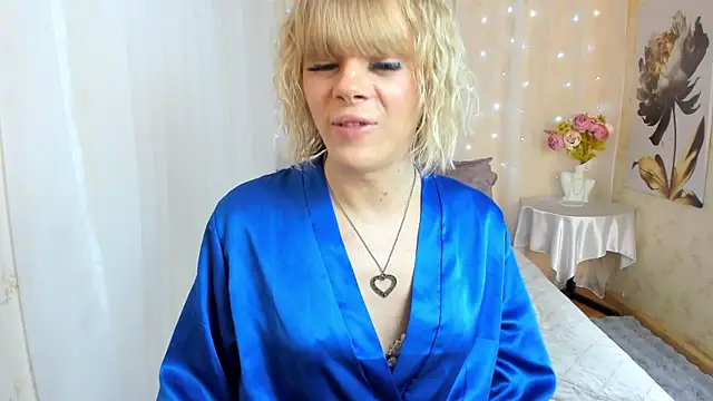 Stesnyashka123 online show from May 2026 12:34:01 PM