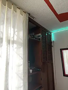 Sofhi corolinne31 online show from March 2025 09:24:02 PM