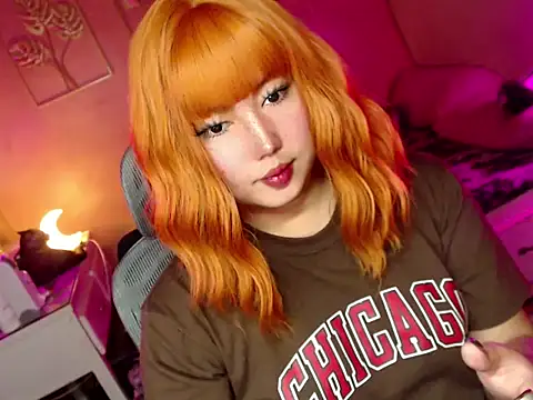 Snapshot of HOTnWILDalice chatting on December 2025 02:45:01 AM HOTnWILDalice online show from December 2025 02:45:01 AM