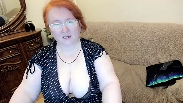 leiamillersonn online show from May 2026 06:12:01 PM