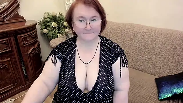 leiamillersonn online show from October 2025 06:22:02 PM