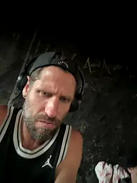 Snapshot of FckbbOy chatting on October 2025 10:11:01 PM FckbbOy online show from October 2025 10:11:01 PM