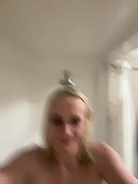 SugarTits199869 online show from May 2026 02:12:02 PM