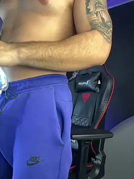 Snapshot of Dimitri_Colleman chatting on December 2025 09:27:01 PM Dimitri Colleman online show from December 2025 09:27:01 PM