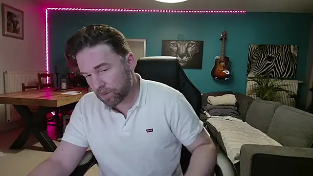 tom sauwer online show from October 2025 08:35:01 PM