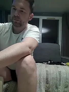 tom sauwer online show from June 2026 11:49:02 PM