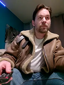 tom sauwer online show from November 2025 12:48:02 AM