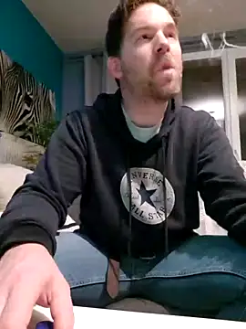 tom sauwer online show from November 2025 06:45:01 PM