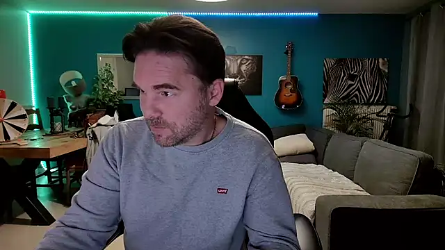 tom sauwer online show from November 2025 09:59:01 PM