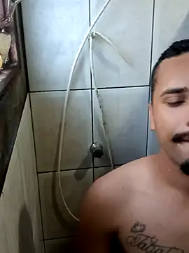 Snapshot of garoto1997 chatting on October 2025 07:47:02 PM garoto1997 online show from October 2025 07:47:02 PM