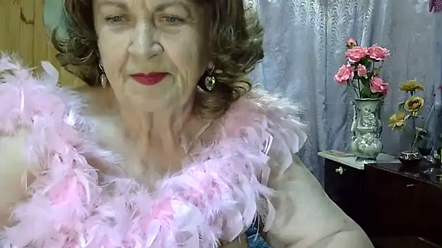 Emma52610 online show from June 2026 05:54:01 PM