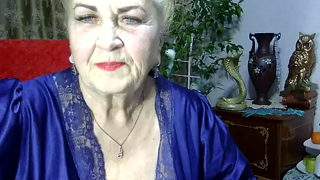 Emma52610 online show from February 2025 05:20:01 PM