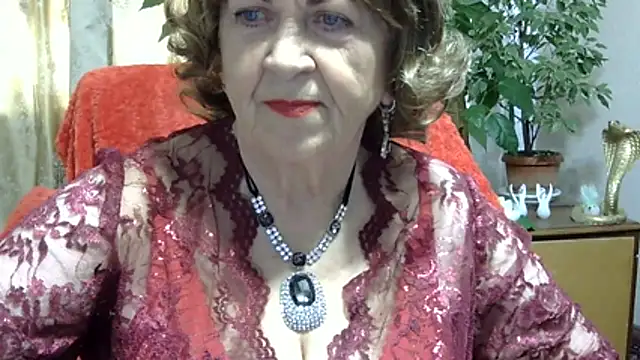 Emma52610 online show from April 2026 07:33:02 AM