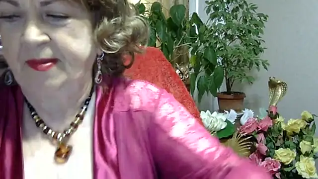 Emma52610 online show from May 2026 05:33:01 AM