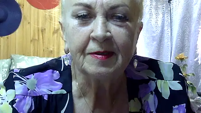 Emma52610 online show from September 2025 11:17:02 AM