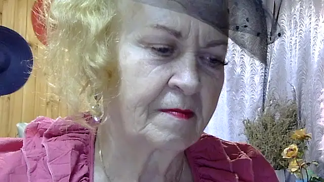 Emma52610 online show from October 2025 11:31:01 AM