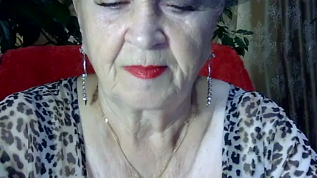 Emma52610 online show from November 2025 12:09:01 PM