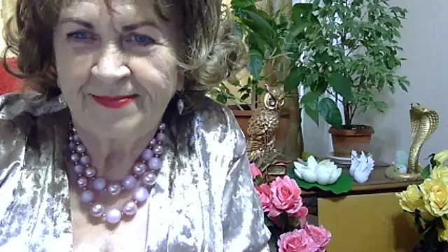 Emma52610 online show from April 2026 11:23:02 AM