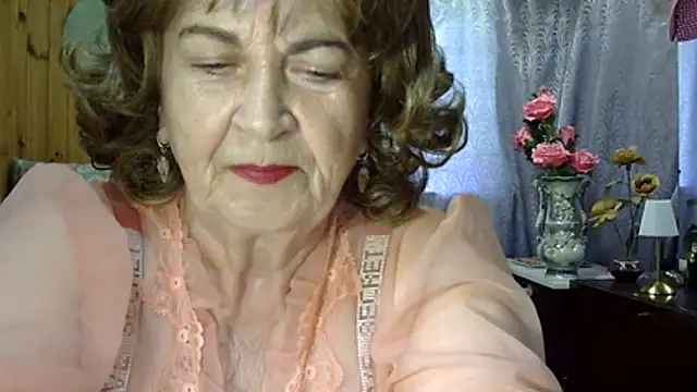 Emma52610 online show from June 2026 12:03:01 PM