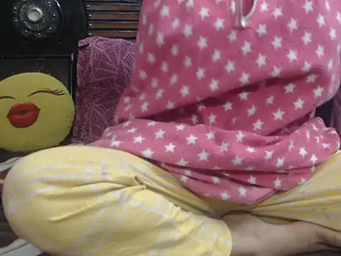 Snapshot of prettyindiandoll chatting on February 2026 05:18:01 AM prettyindiandoll online show from February 2026 05:18:01 AM