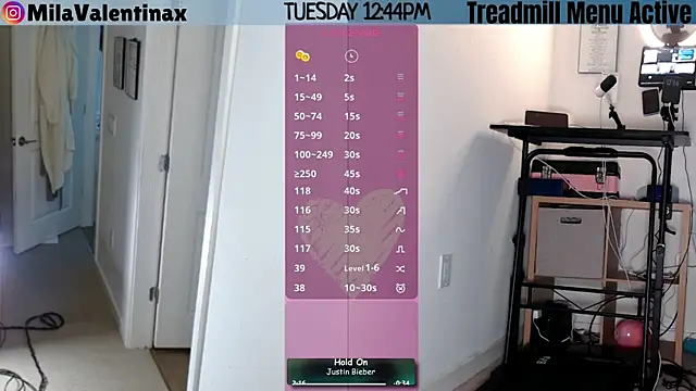 MilaValentina online show from April 2026 04:45:01 PM