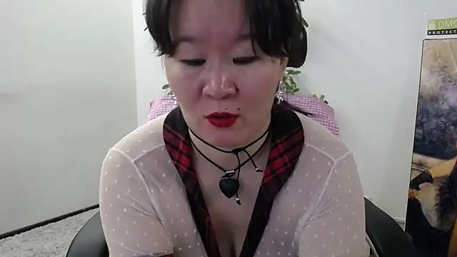 Akira xx online show from November 2025 02:38:02 AM