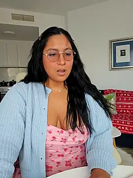 DannaaMeliza online show from December 2025 12:48:02 PM