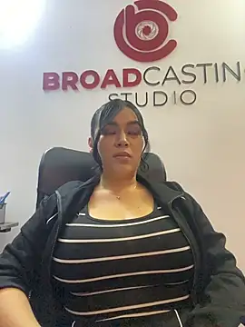 Lia Simons online show from April 2026 03:09:01 AM