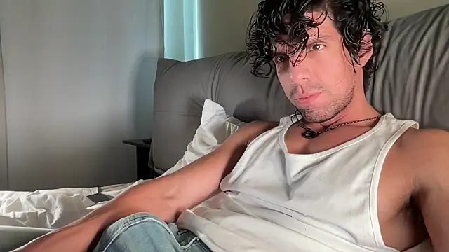 beranco19 online show from April 2026 09:54:01 PM