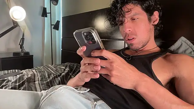 beranco19 online show from March 2026 08:33:01 PM