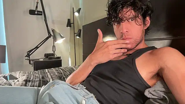 beranco19 online show from February 2026 08:15:01 PM