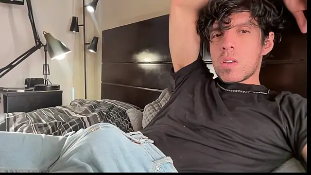 beranco19 online show from February 2026 06:26:02 PM