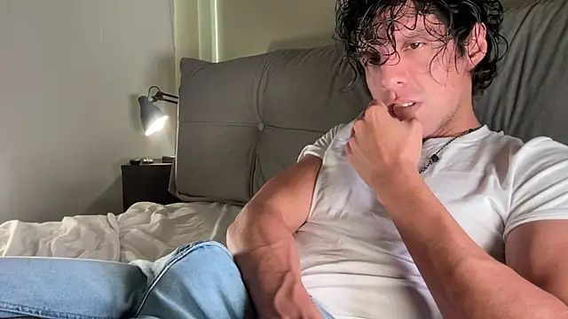 beranco19 online show from April 2026 10:44:01 PM