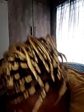 Snapshot of SQUITBOOTY chatting on November 2025 08:47:02 AM SQUITBOOTY online show from November 2025 08:47:02 AM