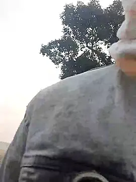 ThethunderPo online show from November 2025 02:11:02 AM