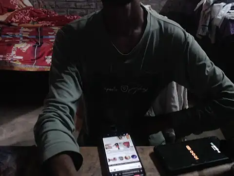 Snapshot of ThethunderPo chatting on March 2026 04:46:01 AM ThethunderPo online show from March 2026 04:46:01 AM