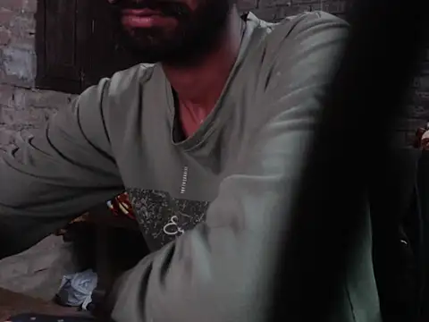 ThethunderPo online show from November 2025 03:06:02 PM