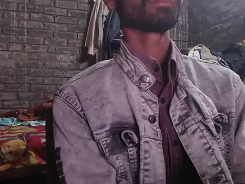 ThethunderPo online show from November 2025 02:39:01 PM