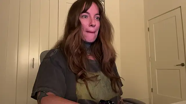 Snapshot of airgeadx chatting on February 2025 02:39:01 AM airgeadx online show from February 2025 02:39:01 AM