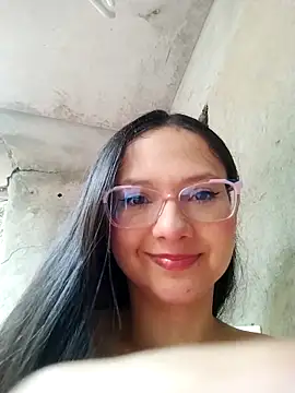 Camilatinass  online show from April 2026 12:07:02 PM