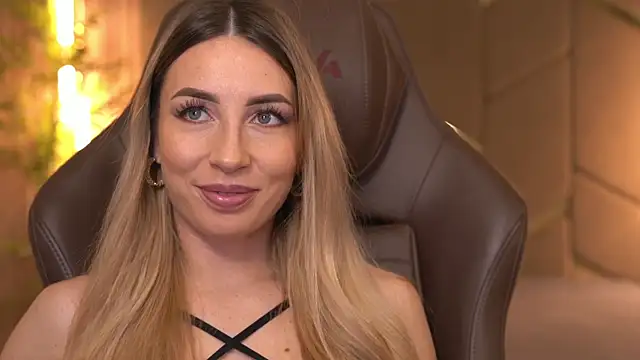 Snapshot of juice-pussy chatting on March 2025 12:34:01 PM juice-pussy online show from March 2025 12:34:01 PM