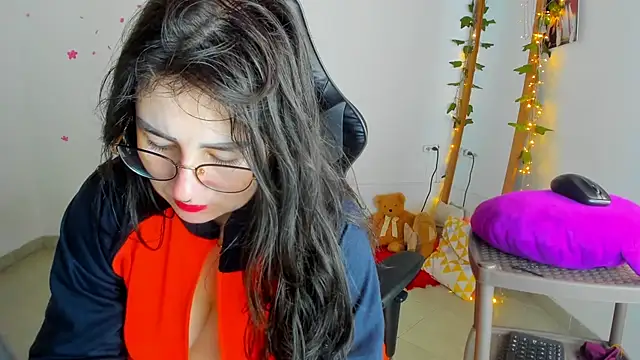 Susan Foxx online show from January 2026 07:51:02 PM