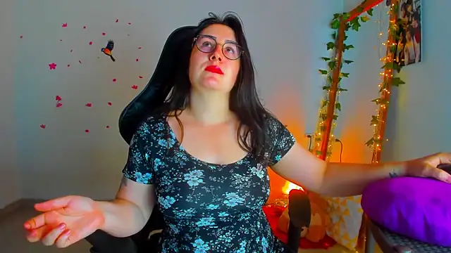 Snapshot of Susan_Foxx chatting on November 2025 07:39:01 PM Susan Foxx online show from November 2025 07:39:01 PM