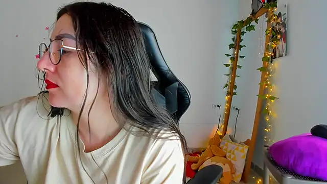 Susan Foxx online show from February 2026 05:21:02 PM